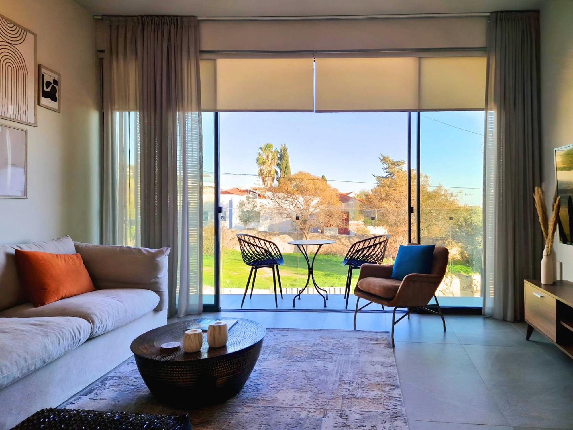 Aeon Residences - In The Heart Of Paphos Luaran gambar